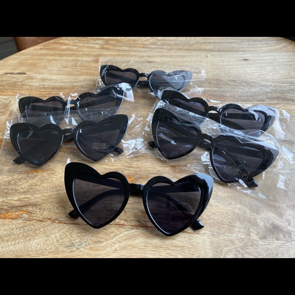 Bride Tribe Sunglasses | Set of 6 Black Heart Shaped Sunglasses
